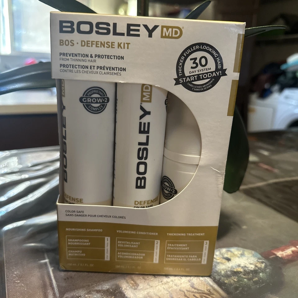 Bosley MD Color Safe Defense Kit para Adelgazamiento del Cabello Kit de Tres Piezas Foto 1 de 1