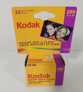 Kodak 200 35mm Film Color Print 24 Exposure Expired 01/2006  - Picture 1 of 3