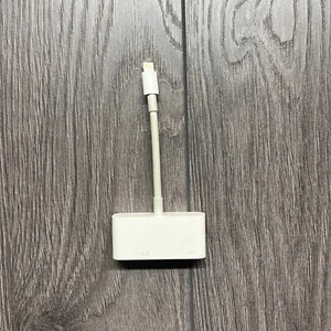 Apple Lightning to VGA Adapter Cable, Genuine OEM MD825AM/A Model A1439 - Photo 1/6