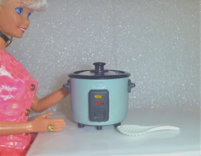 Miniature Hint of Blue Gray Crock Pot With Removable Lid~*~For Barbie or ? - Image 1 of 4