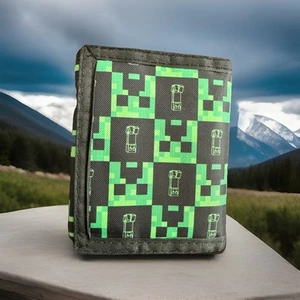 Minecraft Creeper Trifold Wallet Black and Green - Picture 1 of 5