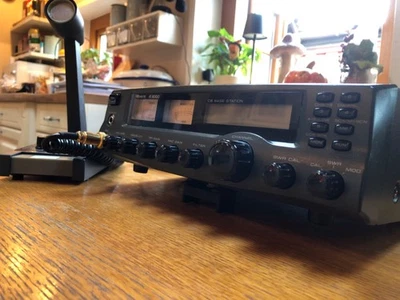 ALBRECHT AE 8000 -GEPRÜFT- Heimstation incl. Mikrofon AMB+4S Funkgerät CB Funk  - Bild 1 von 4