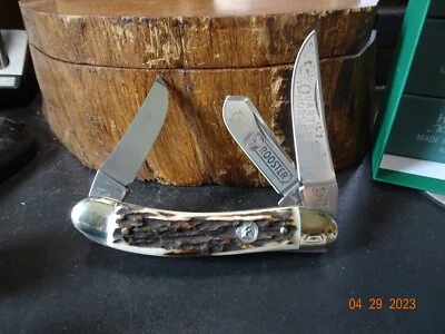 HEN & ROOSTER POCKET KNIFE SOWBELLY 4" QUARTER HORSE SERIES STAG 3- 1095 BLAD - Image 1 of 4