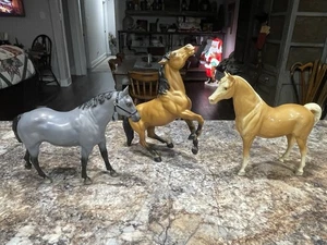 Lot Of 3 Breyer Horses Vintage  Collectible With One Limited Edition - Picture 1 of 12