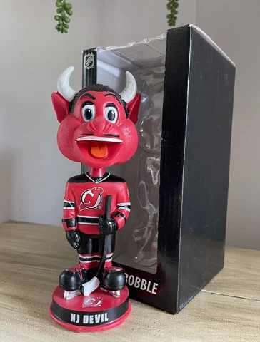 NJ DEVIL New Jersey Devils NHL “Knucklehead” Mascot Nodder Bobblehead NIB! Cover