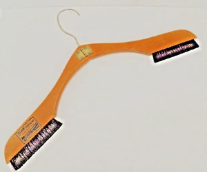 Vintage Fitwell C. Birnbaum London Brushang Clothes Hanger Brush - Picture 1 of 5