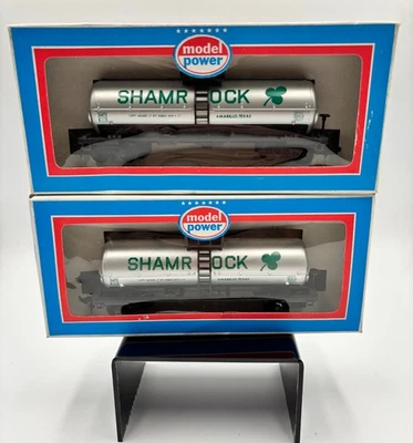 Lot of 2 HO Scale Tank Cars with box #38 "Fat Albert" 9027 Shamrock Vintage - Image 1 of 4