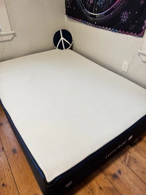 Colchão de espuma com memória tamanho normal Néctar - Imagem 1 de 2