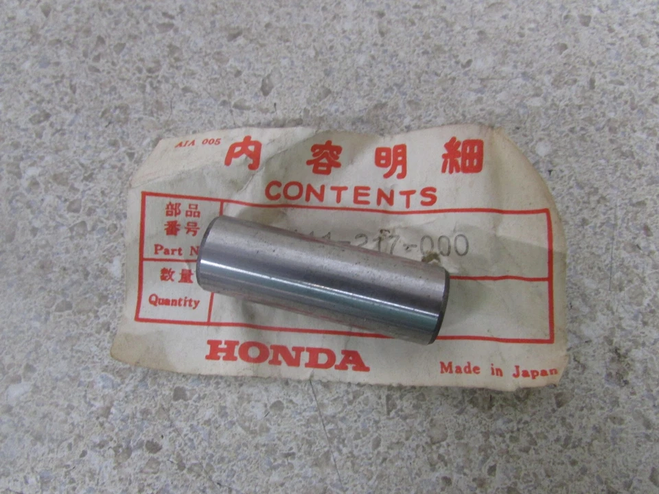 NOS HONDA CA160 CB160 CA175 CB175 CL160 CL175 SL175 OEM PISTON PIN 13111-217-000 - Image 1 of 1