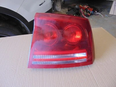 2006-2010 DODGE CHARGER RIGHT REAR PASSENGER SIDE TAIL LIGHT #9698 - Изображение 1 из 4