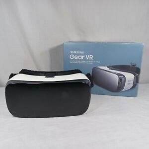 Samsung Gear VR Oculus Virtual Reality Headset SM-2322 