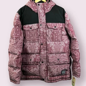 NUEVO CON ETIQUETAS Levi's Para hombres Acolchado Cuatro Bolsillos Parka Chaqueta con Capucha Bandana Talla L $250 Minorista - Imagen 1 de 10