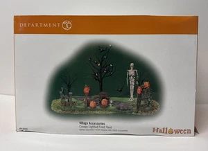 Reparto 56 Halloween "Creepy Lighted Front Yard" #56.53242 Nuovo con scatola - Foto 1 di 2