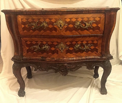 17TH C. Main Franken Werkstätten, Würzburg, Germany Rare 2 drawer inlaid chest Cover