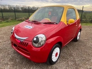 SUZUKI TWIN LIFE SIZE LITTLE TYKES COZY COUPE STYLE CAR * 660cc * BIG KID - Picture 1 of 19