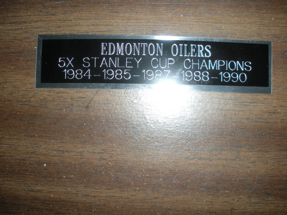 EDMONTON OILERS 5X CHAMPS ENGRAVED NAMEPLATE FOR PHOTO/DISPLAY/POSTER - Image 1 of 1