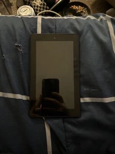 Amazon Kindle (5th Generation) 2GB, Wi-Fi, 6in - Black - Picture 1 of 4
