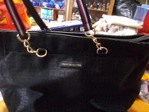 Black Tommy Hilfiger Purse - Picture 1 of 2