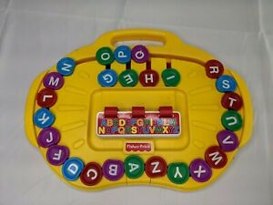 Fisher Price Alpha-Go-Round Alphabet Spelling Game 72489 1997 