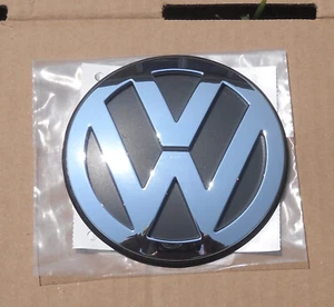 VW Volkswagen Beetle 2006-2010 Front Hood Emblem 1C0-853-617-B-ULM NEW OEM - Picture 1 of 4
