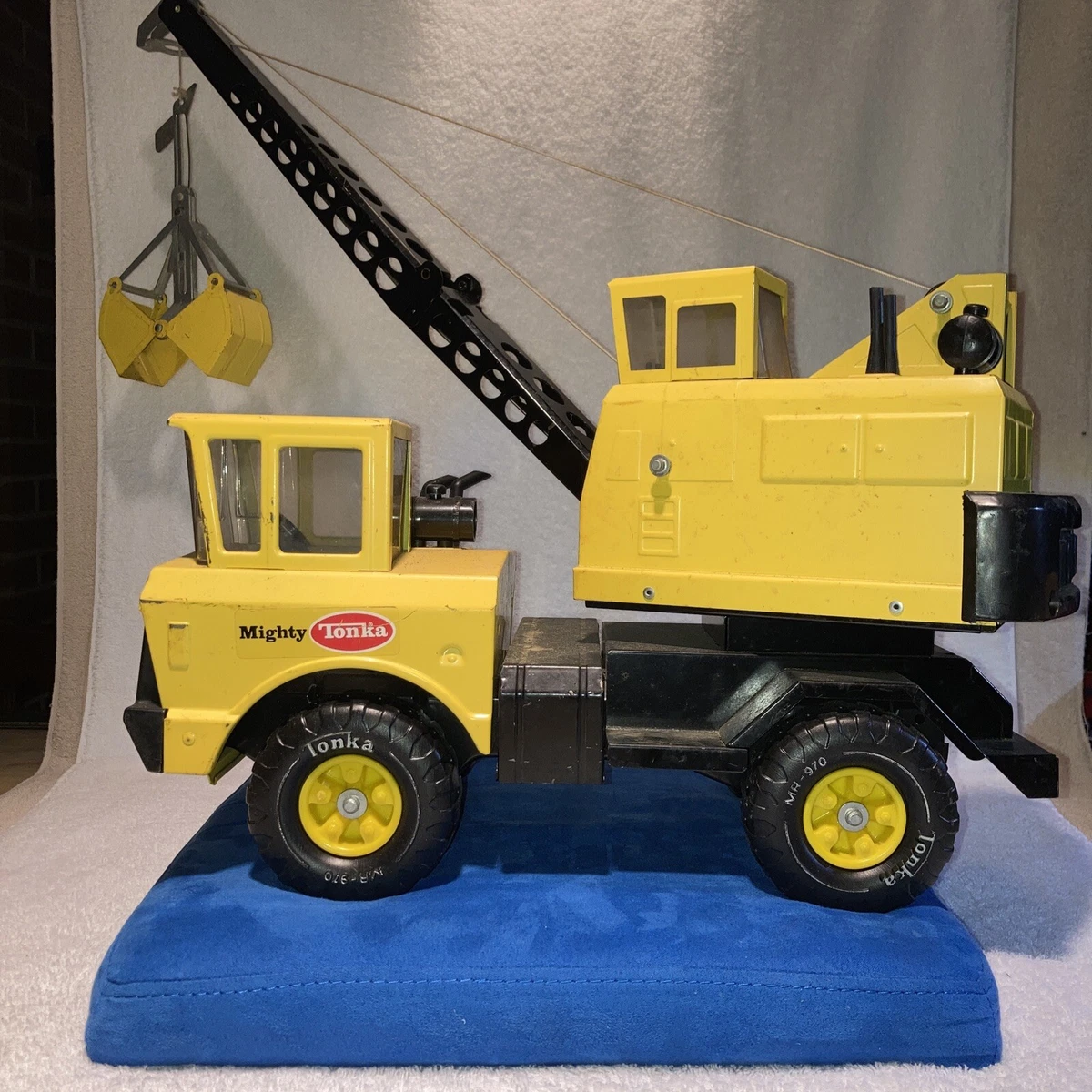 Tonka Yellow Crane Vintage Manufacture Diecast Construction