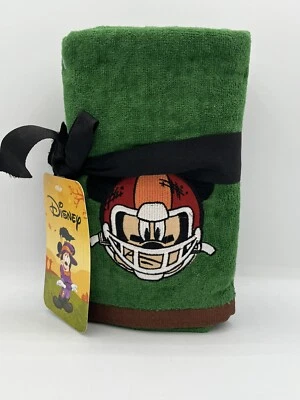 Disney футбол Микки Маус в шлем 2 руки полотенце комплект осени зеленый совершенно новый - Изображение 1 из 4