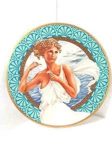 Pickard Helen of Troy Oleg Cassini 1st. Issue 1981 The Most Beautiful Women 24kt - Picture 1 of 6