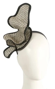 Fascinador de carreras Derby Day negro y crema por Max Alexander vendedor 100 % como nuevo - Imagen 1 de 5