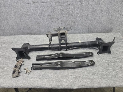 Conjunto de enganche de remolque trasero Mercedes W166 X166 GL63 GL450 ML63 ML350 OEM Foto 1 de 4