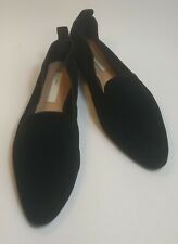 H & M SIZE 5 BLACK SUEDE FLAT SLIP ON. 00122723B2/57