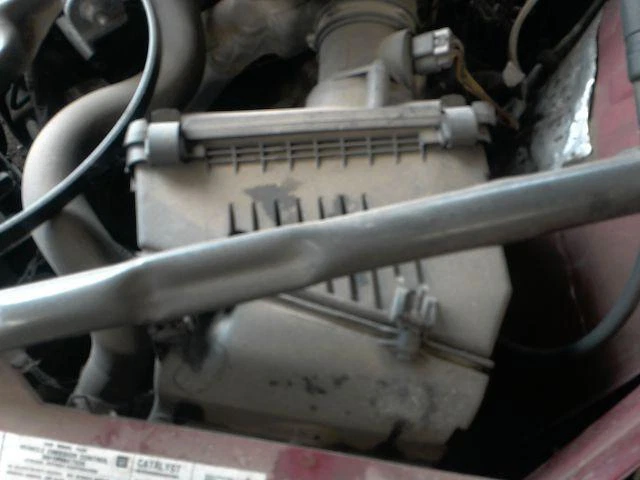 05 06 Purificador de aire Pontiac Grand Prix 3,8 l sin sobrealimentado Foto 1 de 1