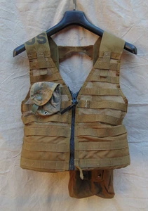 Gilet da combattimento U.S. Khaki Molle con extra, taglia S, ottimo cd., spedizione gratuita USA - Foto 1 di 6