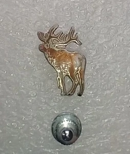 Estante con cuernos toro de pie alce solapa esmaltada sombrero prendedor animal salvaje deporte caza - Imagen 1 de 5
