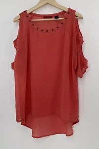 Buckle BKE Women’s Red/Coral Chiffon Studded Shirt Cold Shoulder Hi Low Blouse M - Picture 1 of 10
