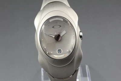 Reloj Oakley Time Bomb Titanium Zero Engine 37 mm Fecha Automático Qz [Arañazos en el cristal] Foto 1 de 4