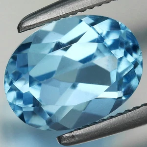 1.82ct T.W 8x6mm Oval Natural Sky Blue Topaz Brazil Gemstone - Picture 1 of 4