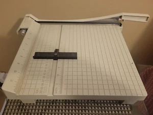 X-ACTO 12”X 12” DESKPAPER CUTTER TRIMER LIGHTWEIGHT - Picture 1 of 6