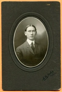 Keokuk, IA, Retrato de un joven, por Anschutz, alrededor de 1910 - Imagen 1 de 2