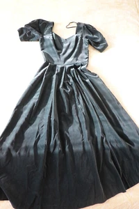 Vintage LAURA ASHLEY Green Velvet DRESS - vintage 10 (mod 8) VGC - Picture 1 of 11