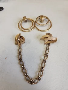 Orecchini Vintage Trifari Tono Oro Girocollo Maglione Clip E Clip On - Foto 1 di 5