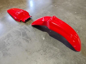 HONDA XR80 XR100 01 - 03 FIGHTING RED PLASTIC FRONT AND REAR MOTORCYCLE FENDER - Picture 1 of 4