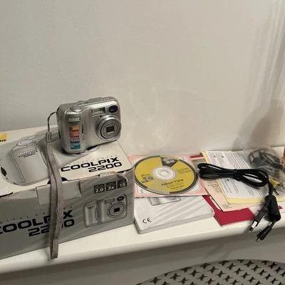 Nikon Digital Camera Coolpix 2200 2.0MP Silver Tested - Image 1 of 4