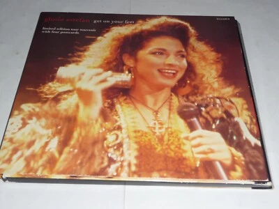 7" Gloria Estefan - Get on your feet (in Foldout sleeve with 4 Postcards) Foto 1 de 4