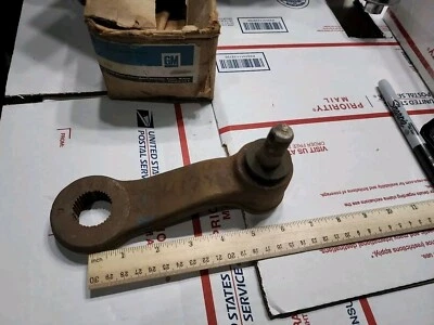 Camión Chevrolet GMC 1967 1968 dirección manual original como nuevo GM Pitman brazo 3952084 Foto 1 de 3