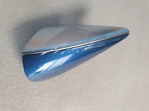 Cubierta de manija de puerta trasera izquierda (parte superior cromada y azul) para Hyundai Ioniq 2017-2021 - Imagen 1 de 2