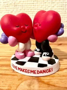 Avon Sweetheart Valentine Gift Collection Love Makes Me Dance Figurine NIB NEW - Picture 1 of 11