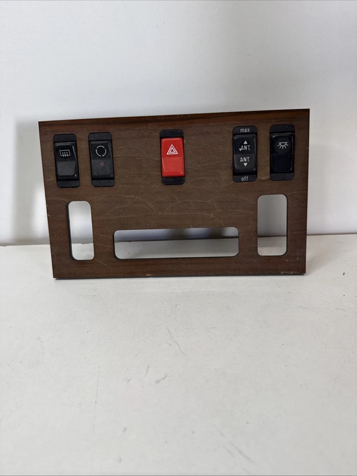 1985-91 MERCEDES W126 560SEC 560SEL 300SEL, INTERRUPTORES DE MOLDURA DE CONTROLE AC - Imagem 1 de 4