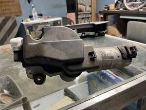 1994-1996 Cadillac Fleetwood Brougham Windshield Wiper Motor - Bild 1 von 4