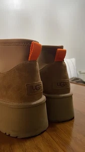 UGG Mini Dipper Platform Boots Chestnut - Imagen 1 de 6