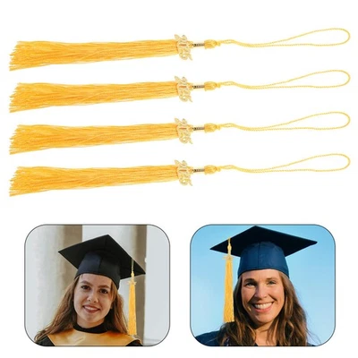  4 Pezzi Accessori per Cappellino da Laurea 2025 Nappe con Ciondolo Nappe per - Image 1 of 4